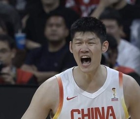 开云体育-连续2场逆转，中国男篮两连胜，李弘权9+11成奇兵 高诗岩防守拉满